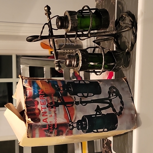 Vintage Metal Anchor Stand Hanging green Glass Lantern Salt and Pepper Shakers - Picture 1 of 8